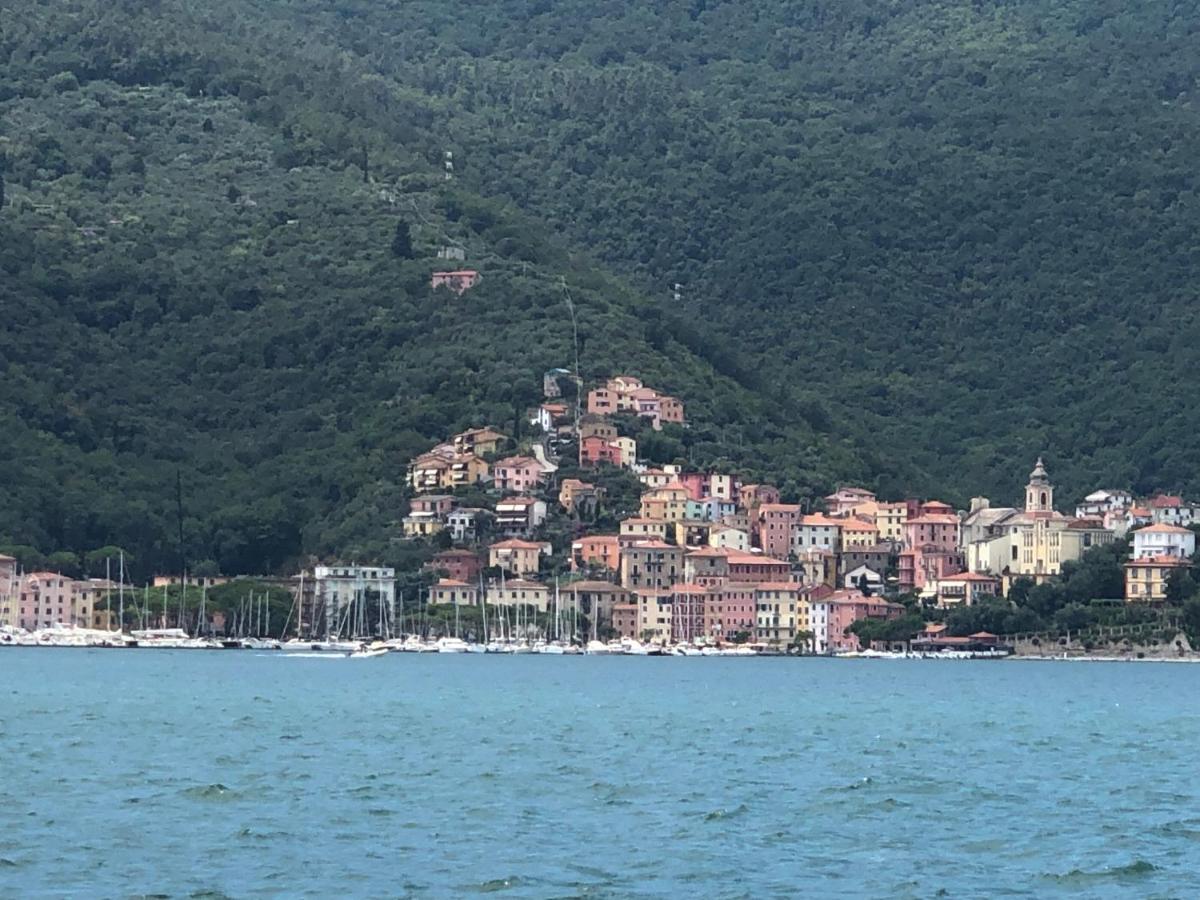 Appartement La Magia Nel Borgo à Fezzano  Extérieur photo
